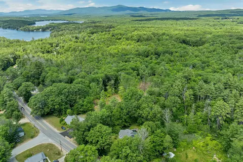 View/Area - 527 N Main St, Wolfeboro, NH 03894 photo 1 of 4