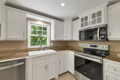Kitchen - 527 N Main St, Wolfeboro, NH 03894 photo 4 of 4