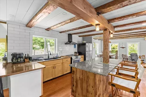 488 Beach Rd, Elmore, VT 05661