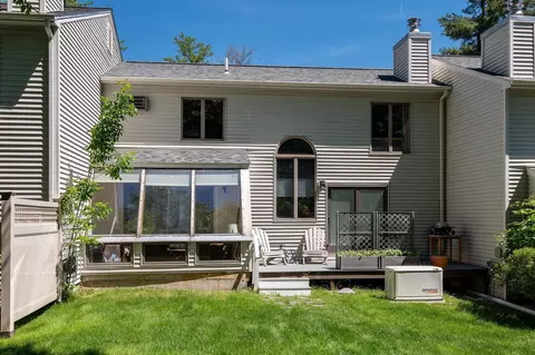 23 Bucks Hill Rd, Durham, NH 03824