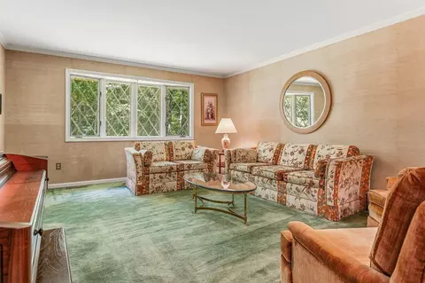 Living - 12 Olde Rd, Hampton, NH 03842 photo 7 of 7