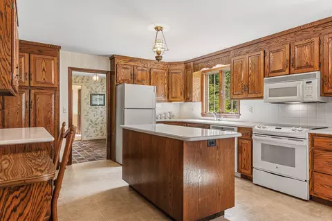 Kitchen - 12 Olde Rd, Hampton, NH 03842 photo 2 of 5