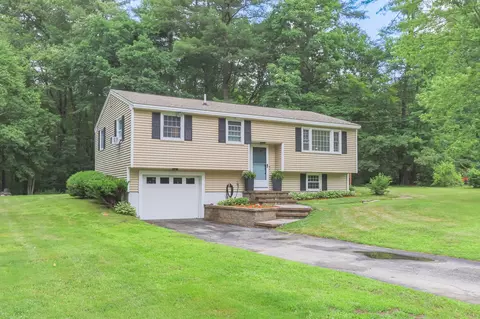 344 Wilsons Crossing Rd, Auburn, NH 03032