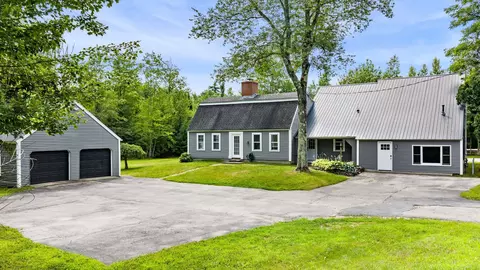 Exterior - 120 Durham Rd, Dover, NH 03820 photo 2 of 18