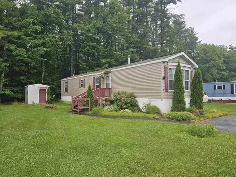 9 Chancellor Dr, Concord, NH 03303