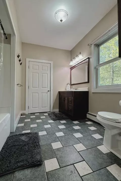 Bath - 60 Lyman Dr, Williston, VT 05495 photo 1 of 4