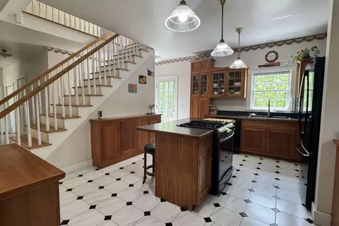 Kitchen - 60 Lyman Dr, Williston, VT 05495 photo 2 of 2