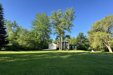 Exterior - 60 Lyman Dr, Williston, VT 05495 photo 2 of 10