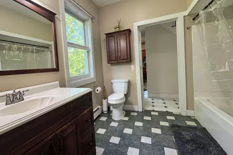 Bath - 60 Lyman Dr, Williston, VT 05495 photo 2 of 4