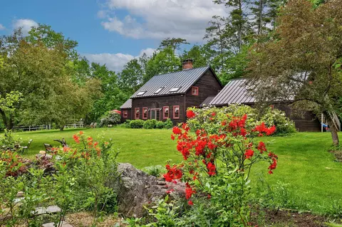 58 Lakeshore Dr, Ludlow, VT 05149