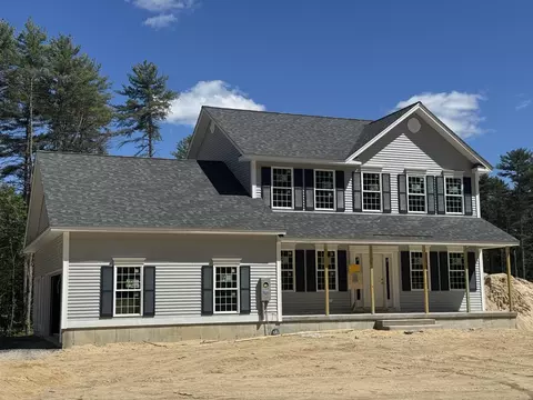 112 South Rd, Londonderry, NH 03053