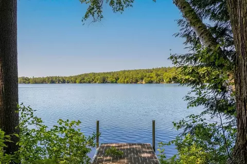 4951 Northshore Rd, Sunapee, NH 03782