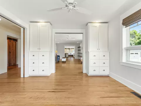 Entry Way - 384 Winnacunnet Rd, Hampton, NH 03842 photo 3 of 5