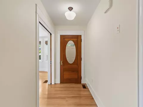 Entry Way - 384 Winnacunnet Rd, Hampton, NH 03842 photo 1 of 5