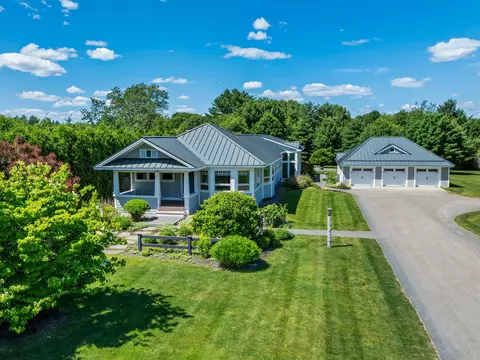 Exterior - 384 Winnacunnet Rd, Hampton, NH 03842 photo 1 of 15