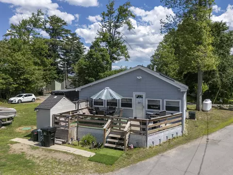 209 Chases Grove Rd, Derry, NH 03038
