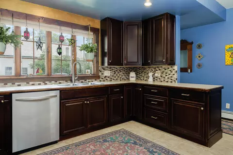 Kitchen - 147 Park St, Springfield, VT 05156 photo 3 of 4