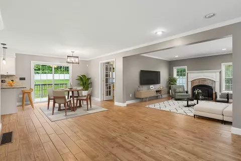 503 Ashley Dr, Pembroke, NH 03275