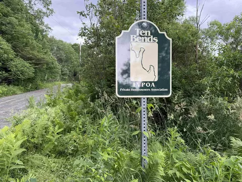 927 River Ridge Rd, Morristown, VT 05661