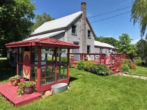 2254 Us Route 2, North Hero, VT 05474