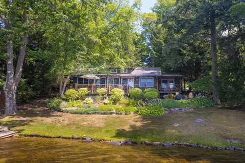 289 Ledgemere Pt, Hubbardton, VT 05732