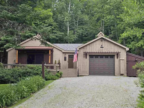 60 E Brook Xing, Wilmington, VT 05363