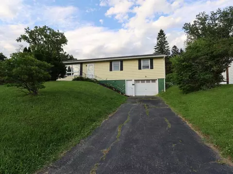 219 Hickok St, Winooski, VT 05404