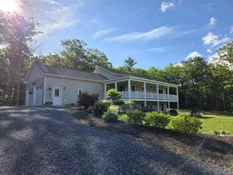 446 Edgemont Rd, Sunapee, NH 03782