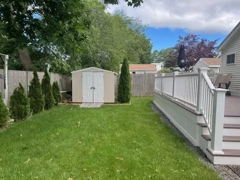 Exterior - 23 Walnut Ave, Hampton, NH 03842 photo 5 of 7