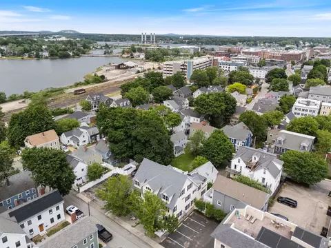 43 Cornwall St #E, Portsmouth, NH 03801