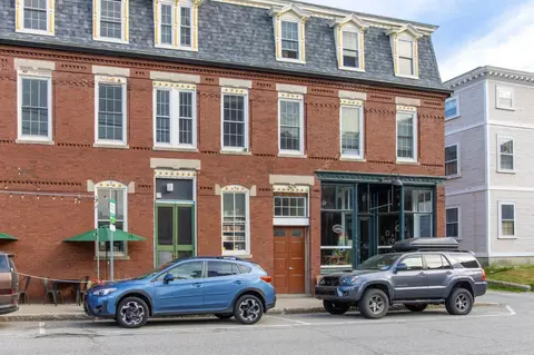 282 Central Ave #5, Dover, NH 03820