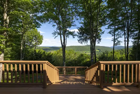 589 Fairbanks Turn, Quechee, VT 05059