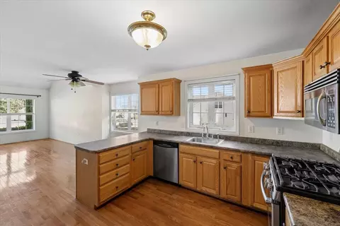 Kitchen - 48 Brookview Rd, Windham, NH 03087 photo 3 of 3