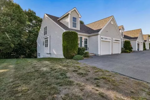 Exterior - 48 Brookview Rd, Windham, NH 03087 photo 8 of 9