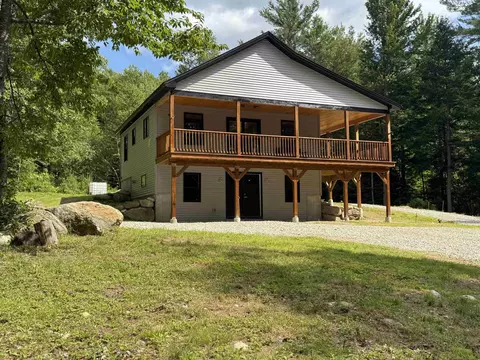 89 Hemlock Ln, Danbury, NH 03230