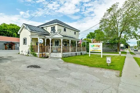 71 1st St, Swanton, VT 05488