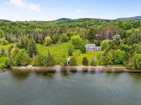 824 N Shore Rd, Greensboro, VT 05841