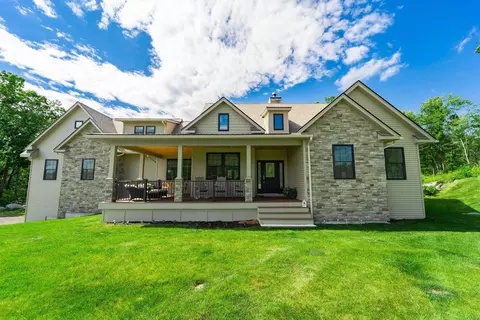 57 5 Frost Rd, Derry, NH 03038
