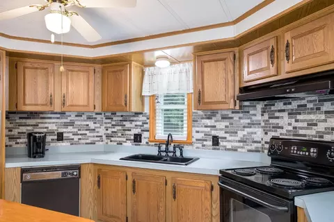 58 Monadnock Dr, Rochester, NH 03867