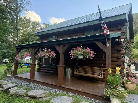653 Saw Mill Hill Rd, Wells, VT 05774
