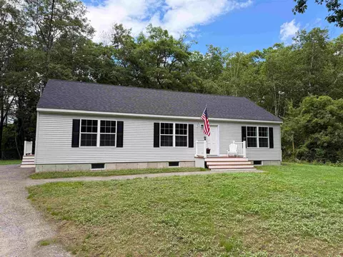 32 Andrews Rd, Tilton, NH 03276