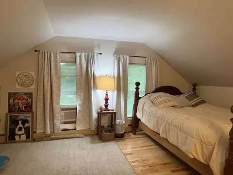 Bedroom - 137 Jericho Rd, Richmond, VT 05477 photo 2 of 10