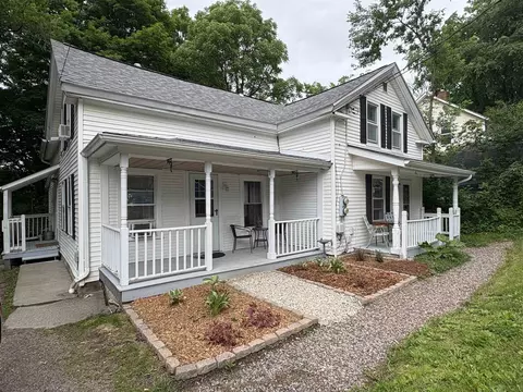 Exterior - 137 Jericho Rd, Richmond, VT 05477 photo 2 of 6