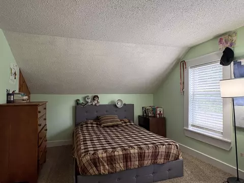 Bedroom - 137 Jericho Rd, Richmond, VT 05477 photo 6 of 10