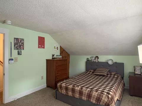 Bedroom - 137 Jericho Rd, Richmond, VT 05477 photo 7 of 10