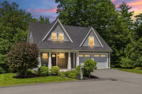 5 Firefly Lndg, Newmarket, NH 03857