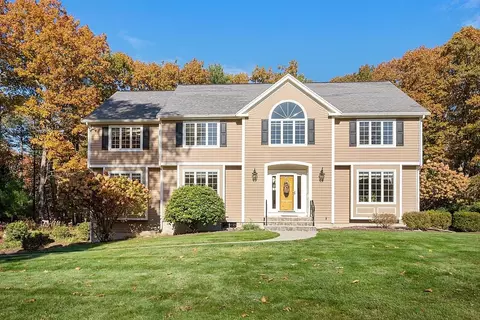 12 Haskell Rd, Windham, NH 03087