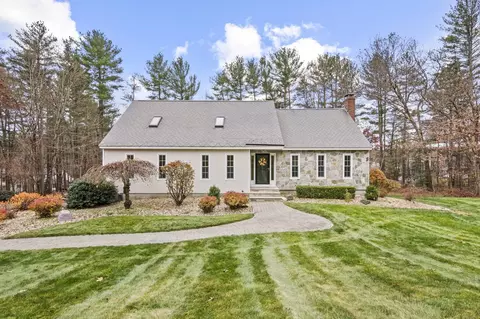 3 Hillside Rd, Windham, NH 03087