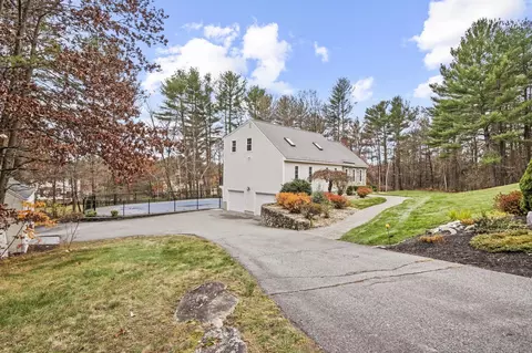 Exterior - 3 Hillside Rd, Windham, NH 03087 photo 3 of 9