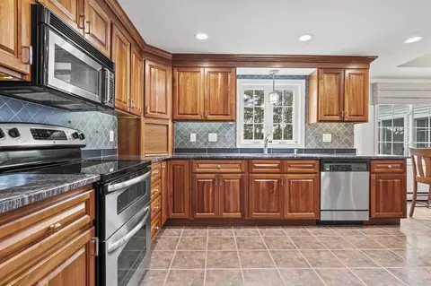 Kitchen - 3 Hillside Rd, Windham, NH 03087 photo 1 of 3